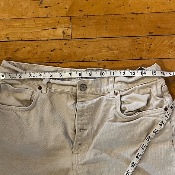 Reformation Cream High-Waist Denim Shorts - Picture 4 of 5